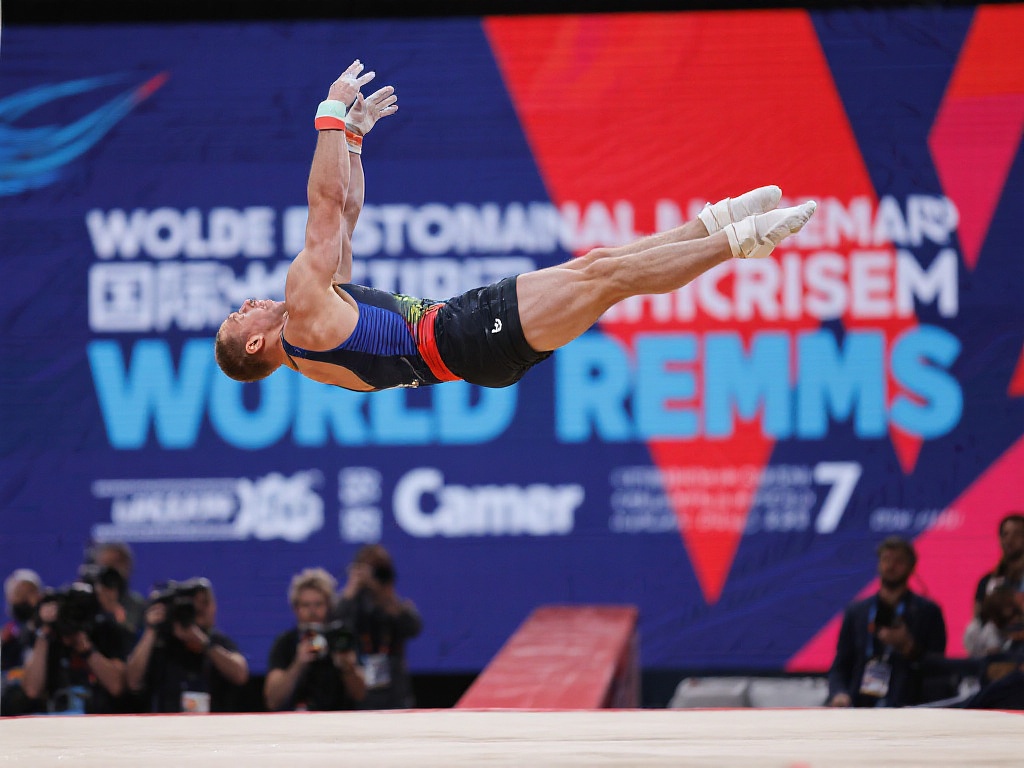 少年足球作 少年足球作